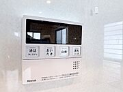 日々の暮らしを快適に整える、清潔感のある機能的な設備が備わっています。