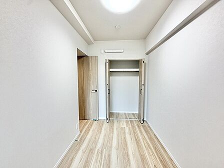 子供部屋にも嬉しい全居室収納スペース。