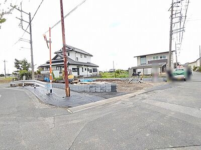 外観:空が広く見渡せる開放的な立地で、のびのびとした暮らしを想像できる整った空間です。 外観:空が広く見渡せる開放的な立地で、のびのびとした暮らしを想像できる整った空間です。