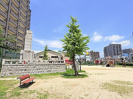 元町公園(130m)