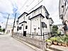 外観：清潔感のあるホワイトの外観が、街並みに溶け込みながらも静かな存在感を放っています。