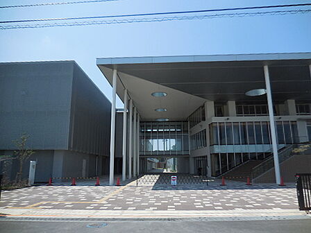 さいたま市立美園南中学校(731m)