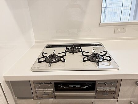 すっきりと整えられた空間で心地よい時間を過ごせる上質な設えです