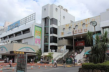 西新井駅(1360m)