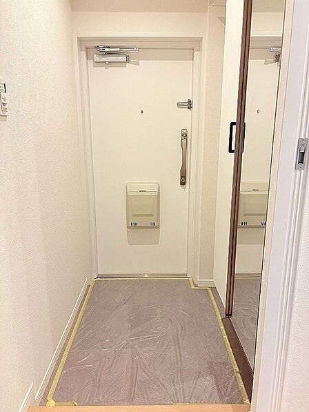 すっきりと整えられた空間が心地よい、穏やかな時間を過ごせる住まいです。