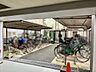 その他：屋根を備えた整然とした空間が日々の暮らしの動線を心地よく整えてくれます