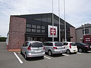 ユニクロ調布飛田給店 2148m