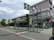 いなげや三鷹下連雀店 331m