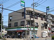 ファミリーマート 123m