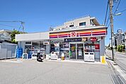 サークルK調布成城富士見橋店 279m