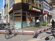 マクドナルド 800m