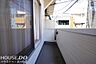 バルコニー：■■本日内覧可能■■阪急各線「十三」駅徒歩11分・2025年1月フルリフォーム済（水廻り全て新調）リビングを見渡せる人気の対面式キッチン♪（食洗器付）・バスタイムも快適な浴室乾燥機完備！駐車場あり！