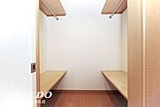 ■■本日内覧可能■■阪急神戸線・宝塚線「中津」駅徒歩10分！12階建て6階部分・南東向き・ペット飼育可！2026年2月フルリフォーム（キッチン・浴室・洗面化粧台新調）お気軽にお問い合わせください♪