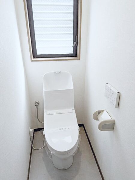 トイレを拡大表示