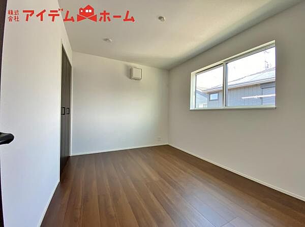 洋室を拡大表示