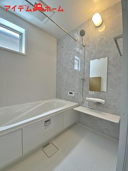 浴室を拡大表示
