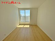 2号棟 広々とした居住空間は日々の暮らしを彩り、 心のやすらぎと満足感を与えてくれます。
