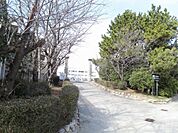 碧南市立棚尾小学校（900m）