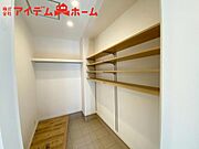 5号棟 SICがあるので、ベビーカーなど収納でき、 いつも玄関がスッキリして気持ちいいですね！