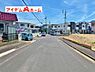 外観：前面道路写真