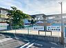 周辺：青い鳥保育園（641m）