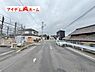 外観：前面道路写真