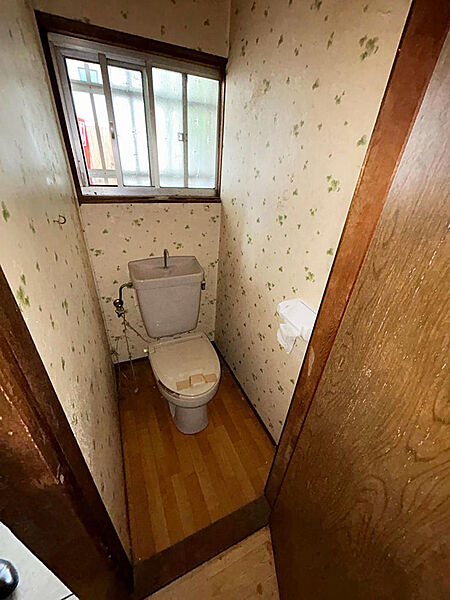トイレを拡大表示