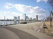 豊洲公園 750m