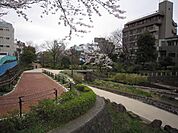 大横川親水公園 589m