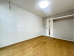 Ｒ−ＴＷＥＮＴＹ 2階1Kのリビング/ダイニング