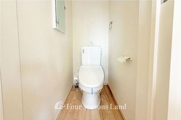 トイレを拡大表示