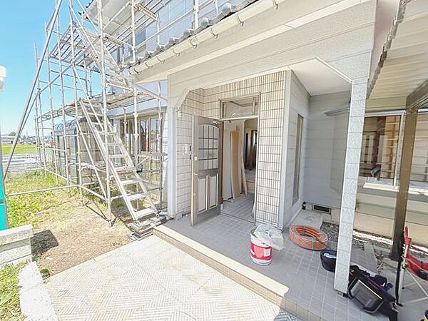 玄関を拡大表示