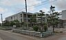 周辺：射水市立大門小学校 徒歩8分。 580m