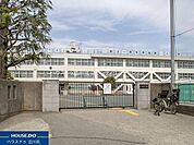 昭島市立拝島第一小学校 190m