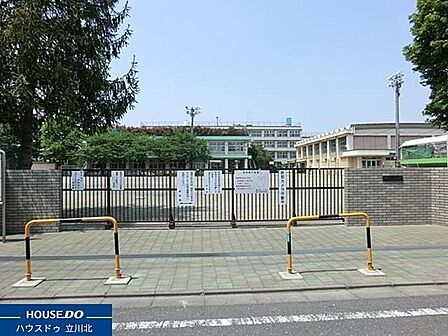 福生市立福生第二小学校 1840m