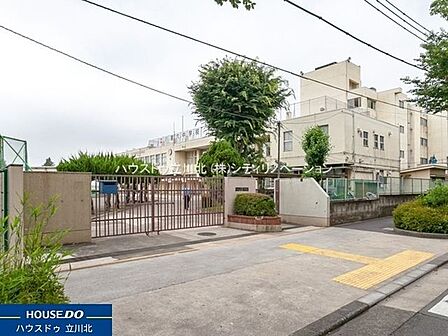 立川第六中学校 立川市立第六中学校 330m