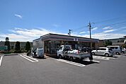 セブンイレブンさいたま佐知川店 811m