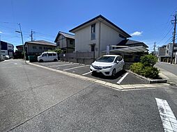 フエルサ香坂パーキング