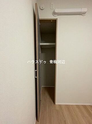 サービスルーム...