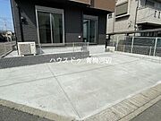 駐車場：普通車1台と軽自動車1台を駐車することが出来ます。
