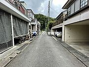 南東側前面道路
