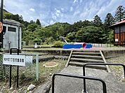 柚木町1丁目児童遊園季節によって綺麗な花も咲いており、手入れが行き届いた公園です。 170m