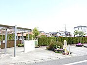 新町東保育園一人一人の園児の理解を深め、各年齢にふさわしい実践的な保育計画を立て、微笑みと温かい眼差しをもって実践していく保育を心がけています。 930m