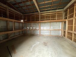 梅郷6丁目:倉庫内