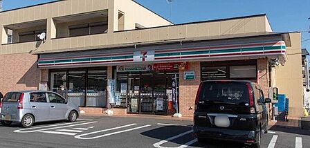 セブンイレブン 長淵店 88m