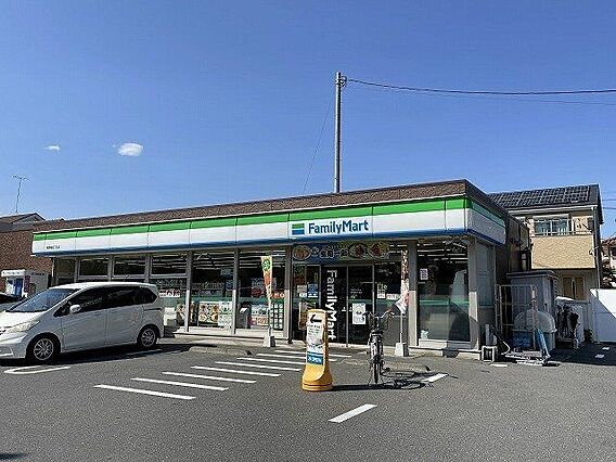ファミリーマー...