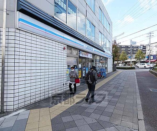 画像14:ローソン千本北大路店まで227m 千本北大路に立地するローソン。帰りが遅い時でも便利ですね。