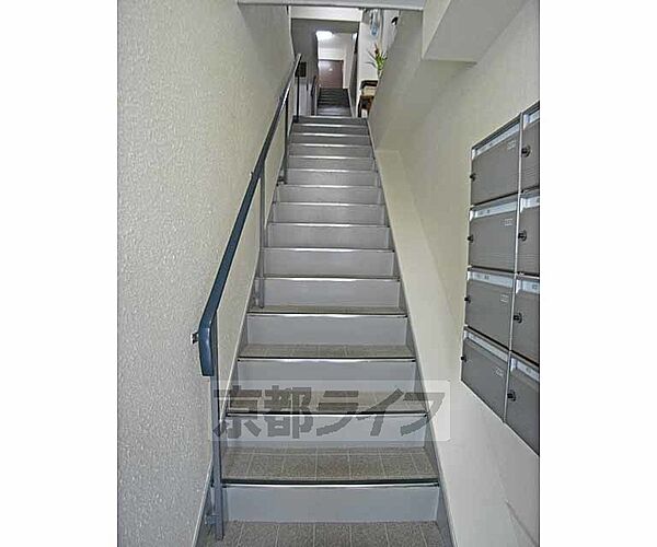 画像23:各住戸へつながる階段です。