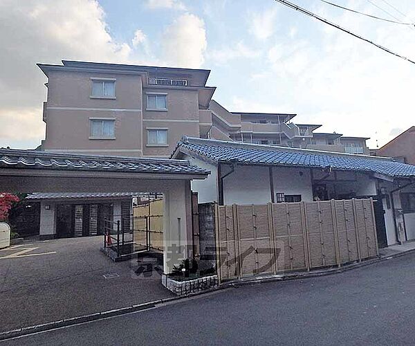 京都府京都市左京区粟田口鳥居町(賃貸マンション2LDK・3階・52.78㎡)の写真 その1