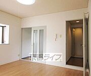 使い勝手のいい洋室です。